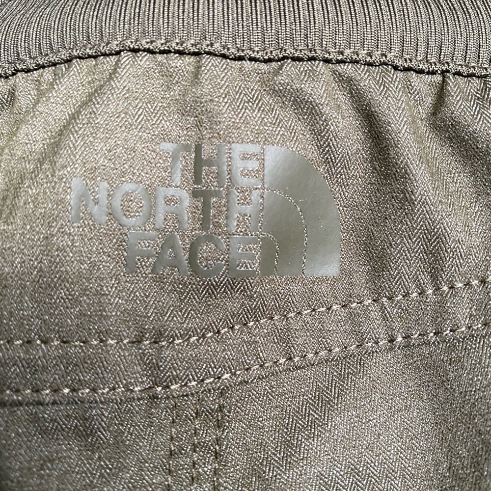 THE NORTH FACE SHORTS - Picture 7 of 7